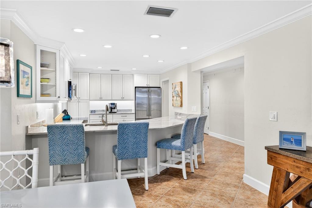 HIGH TIDE CONDO - Residential