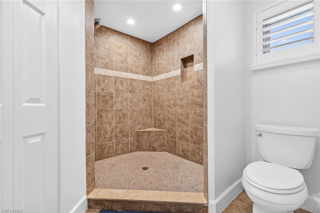 HIGH TIDE CONDO - Residential