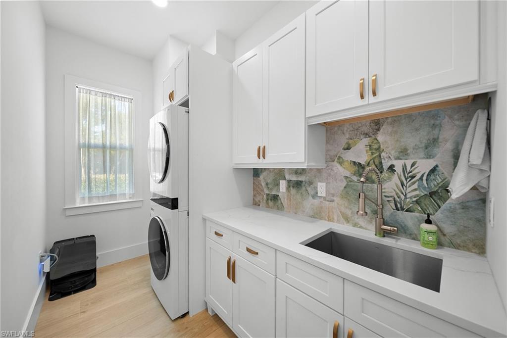 PARADISE VILLAGE - Residential