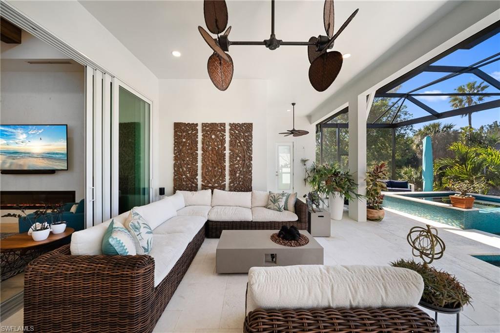 PARADISE VILLAGE - Residential