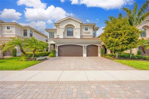 13872 Luna DR NAPLES FL 34109