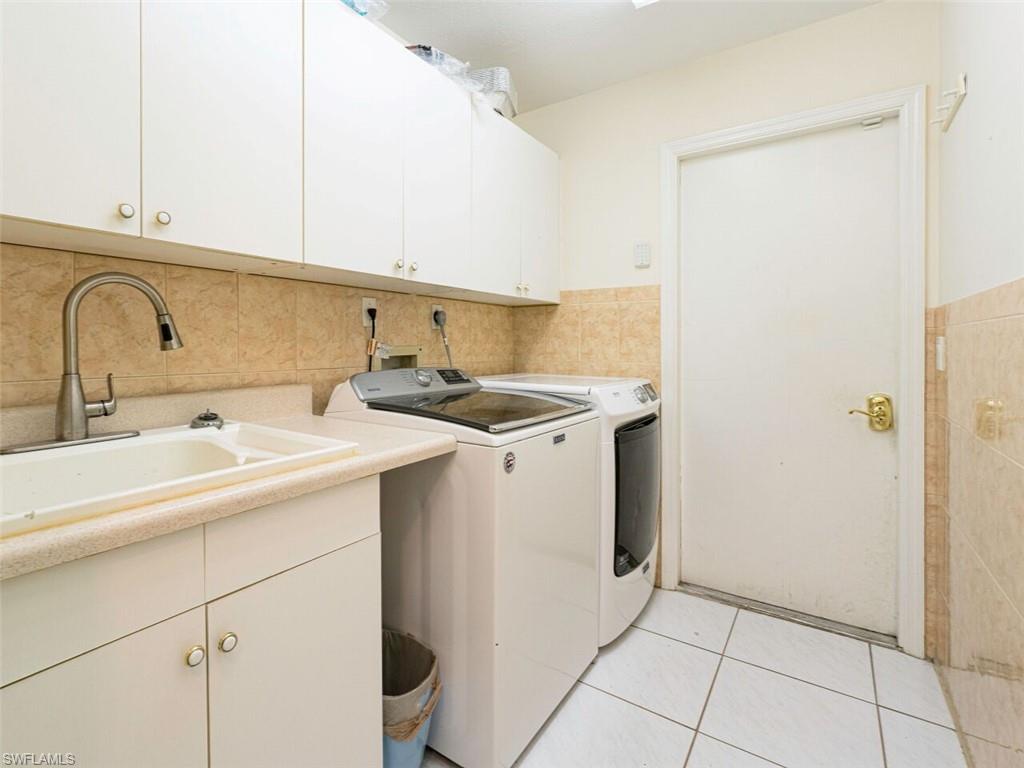 ROYAL TEE COUNTRY CLUB ESTATES - Residential