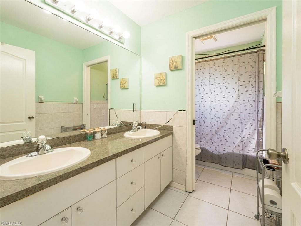 ROYAL TEE COUNTRY CLUB ESTATES - Residential