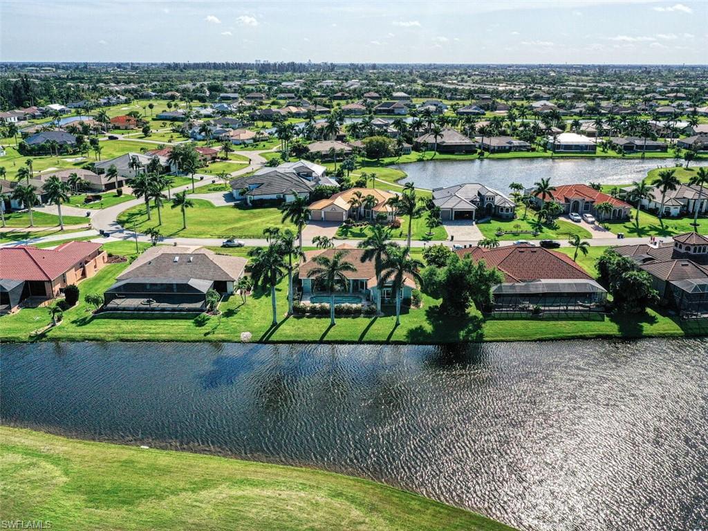 ROYAL TEE COUNTRY CLUB ESTATES - Residential