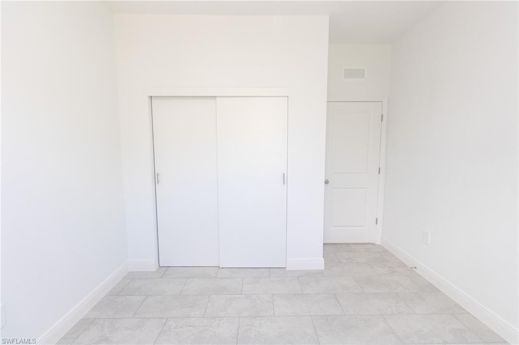 PORT LABELLE - Residential Lease