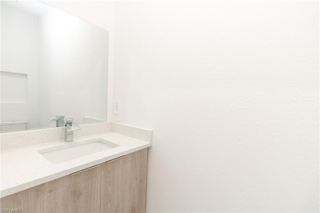 PORT LABELLE - Residential Lease