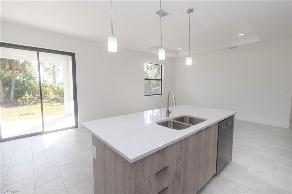 PORT LABELLE - Residential Lease