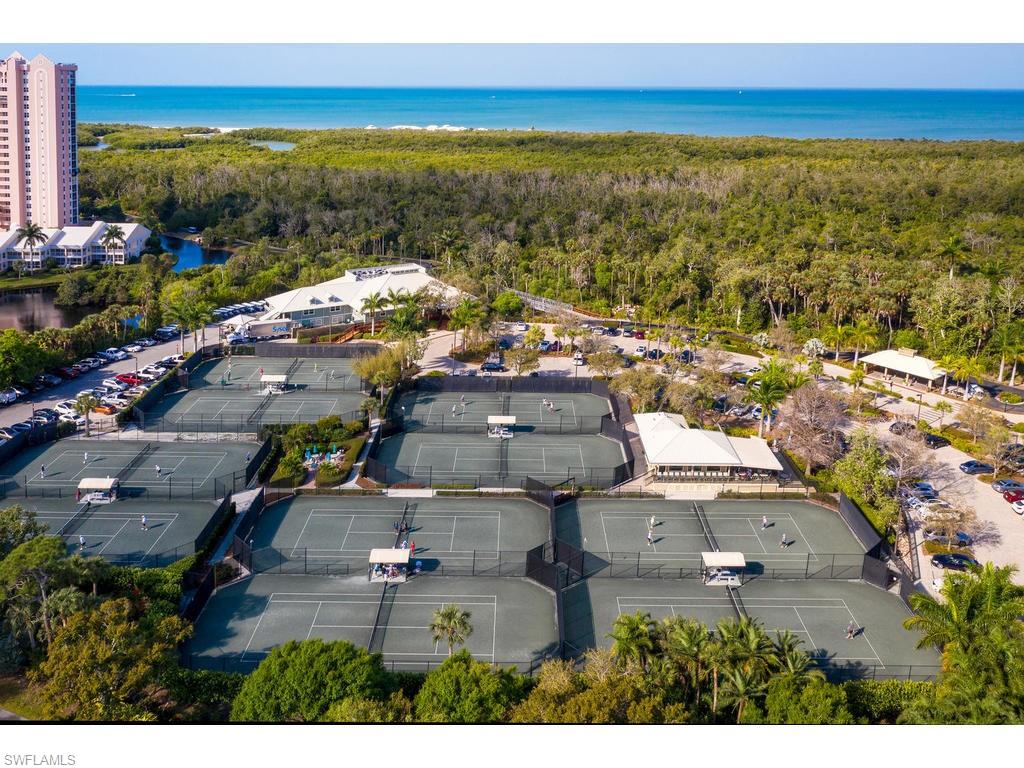 BREAKWATER - Residential