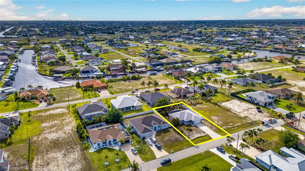 CAPE CORAL - Residential