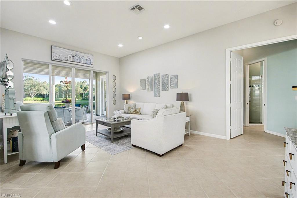 COSTA DEL SOL - Residential Lease