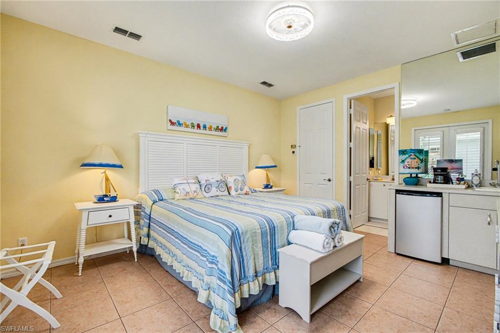 COSTA DEL SOL - Residential Lease