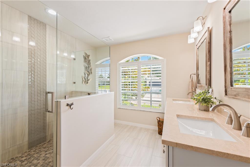 MARCO BEACH - Residential