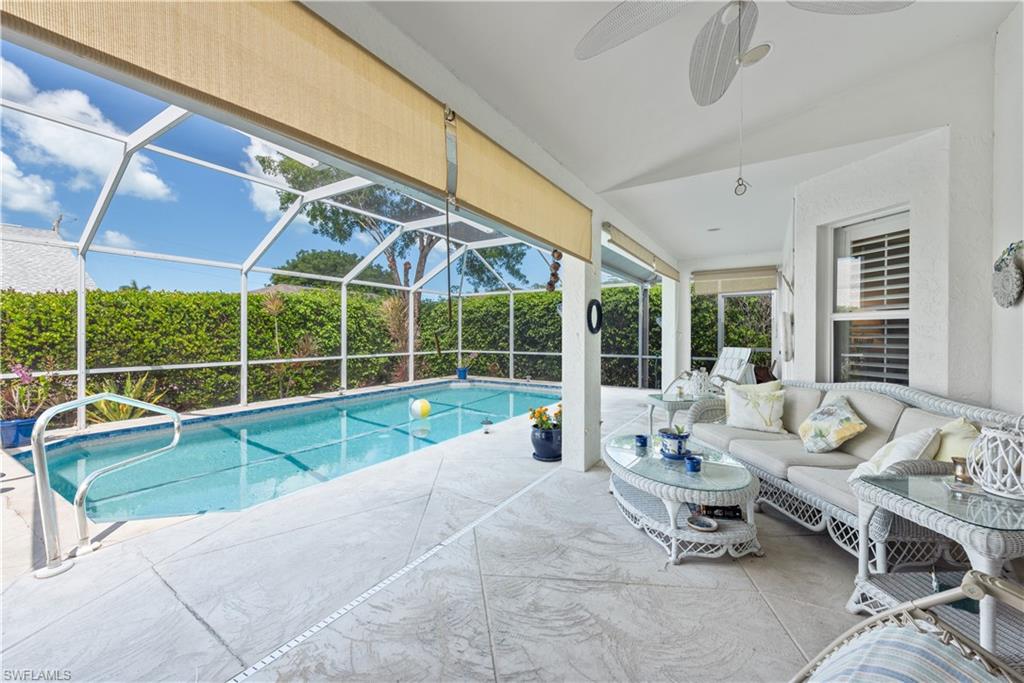 MARCO BEACH - Residential