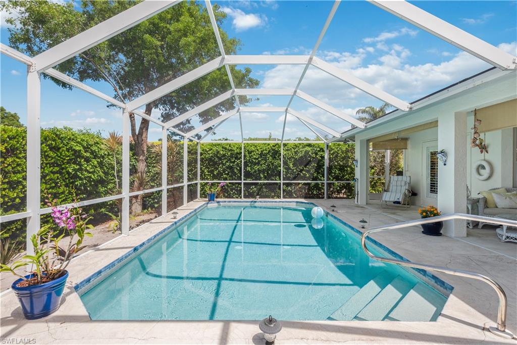 MARCO BEACH - Residential