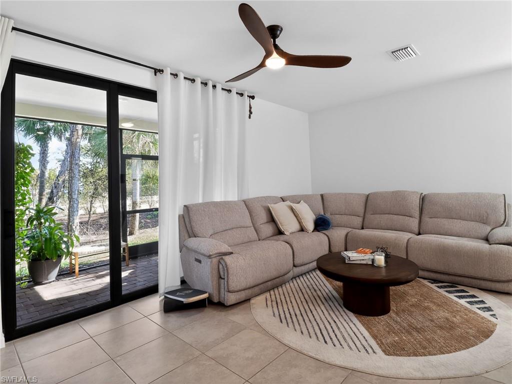 CORAL LAKES - Residential