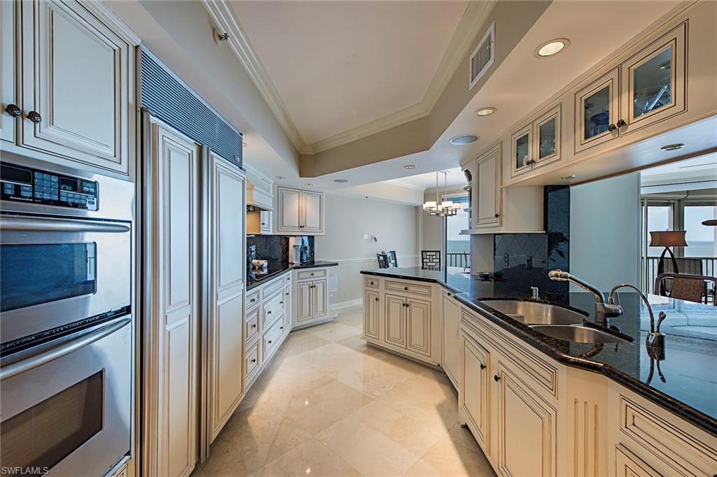 CONTESSA AT BAY COLONY - Residential