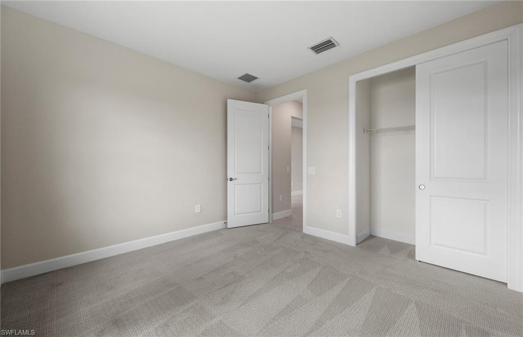 COUNTRY CLUB - Residential