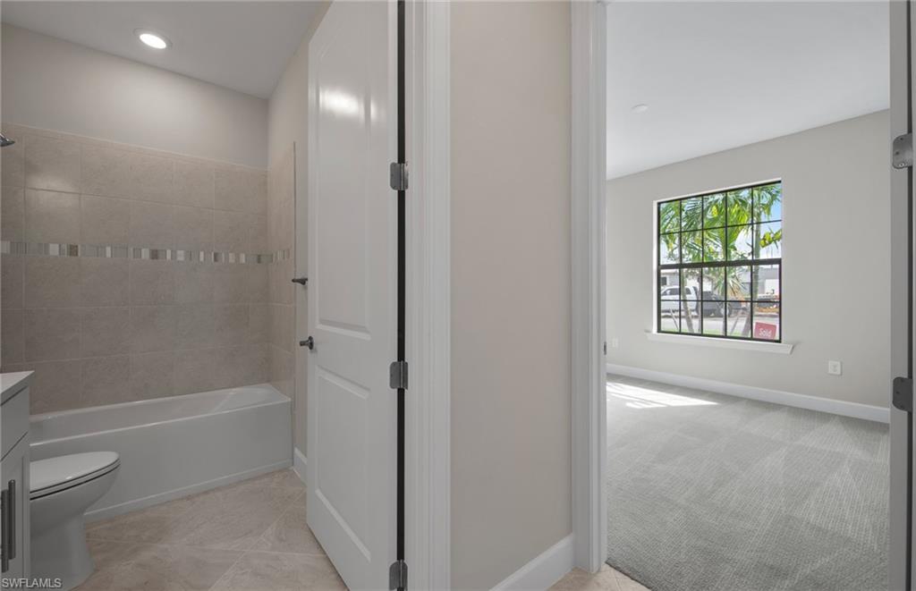 COUNTRY CLUB - Residential