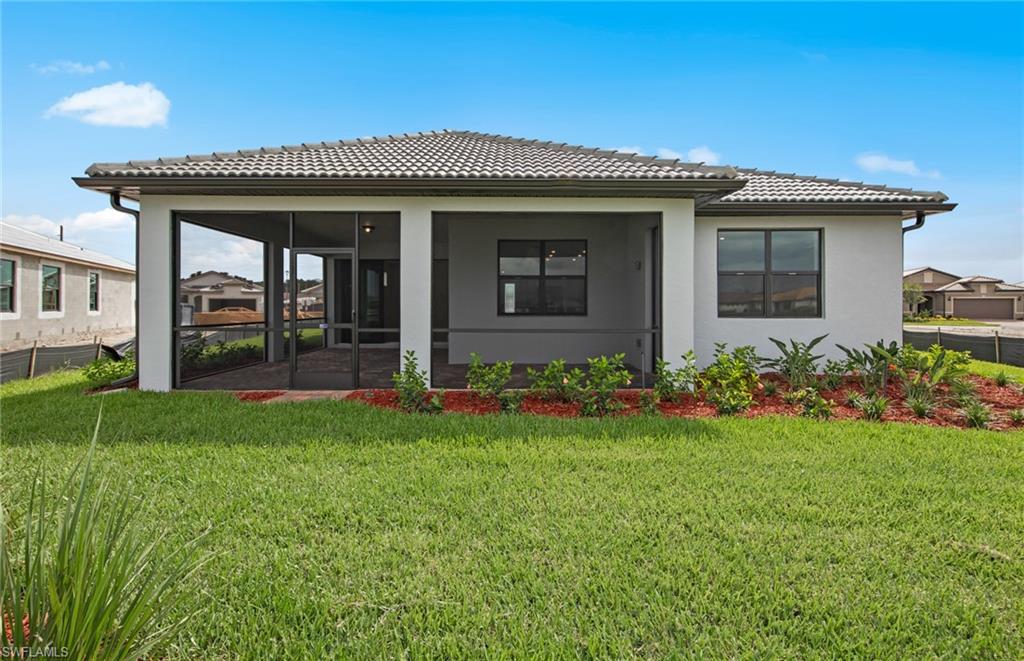 COUNTRY CLUB - Residential