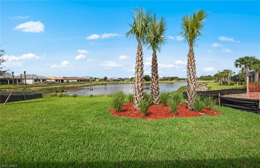 COUNTRY CLUB - Residential