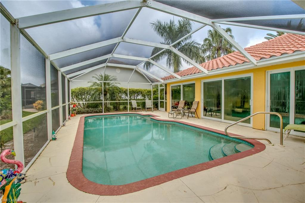 ROYAL WOOD - Residential