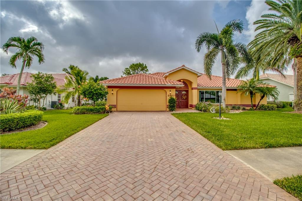 ROYAL WOOD - Residential