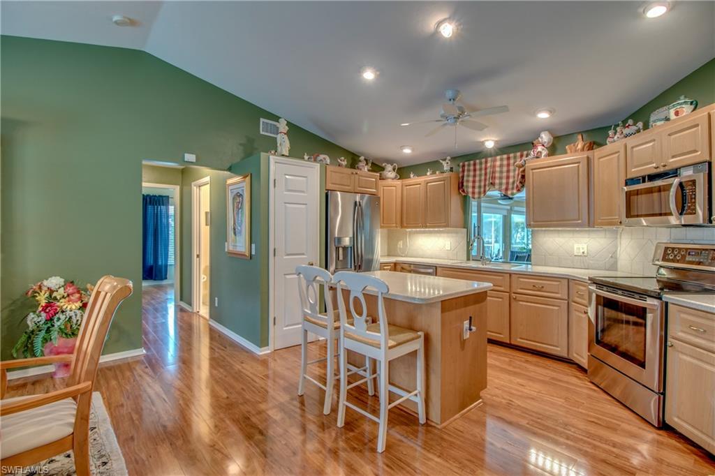 ROYAL WOOD - Residential