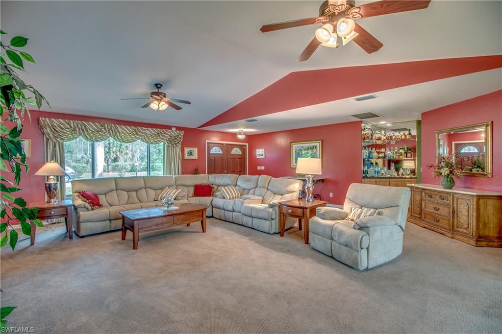 ROYAL WOOD - Residential