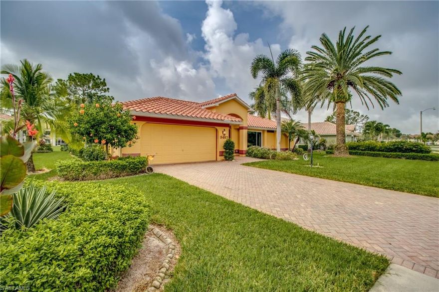 This one-of -a -kind sprawling split ranch is nestled on the 5th hole of Royal Woods Golf and Country Club.  It has great curb appeal offering 2300 sf, 3 bedrooms, 2 baths, heated screened pool , high impact windows, NEW ROOF 5/20/2018, New A/C 2016, New water heater 2015.  The solid surface kitchen counters, stainless steel appliances, volume ceilings and spacious rooms make this a great home for entertaining guests.  Royal Wood offers a stunning 18 hole par 70 golf course designed by Dr. Michael Hurzdan.  The club house is under expansive renovation with completion est. by fall 2019. Easy access to shopping, downtown Naples and the beaches.  Simply a great buy and a great place to call home.