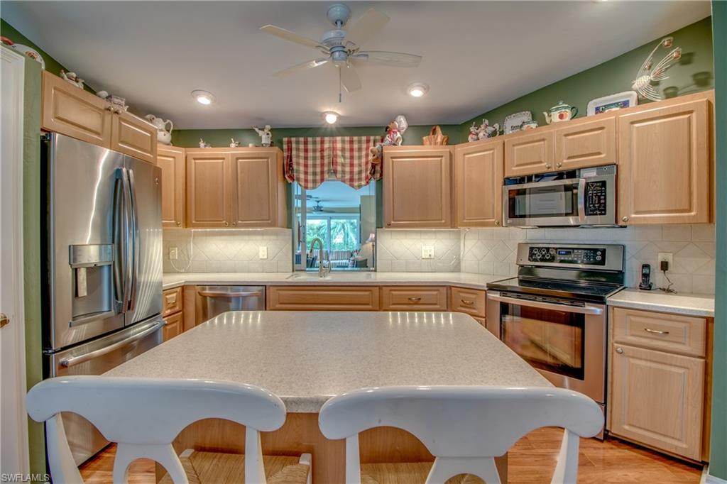 ROYAL WOOD - Residential