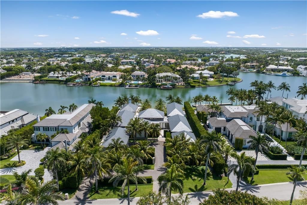 Photo of 3655 Fort Charles DR, NAPLES, FL 34102 (MLS # 225048632)