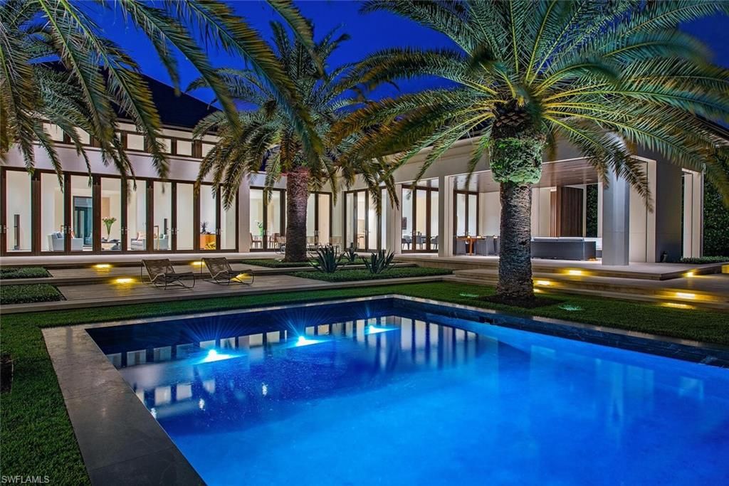 Photo of 3655 Fort Charles DR, NAPLES, FL 34102 (MLS # 225048632)