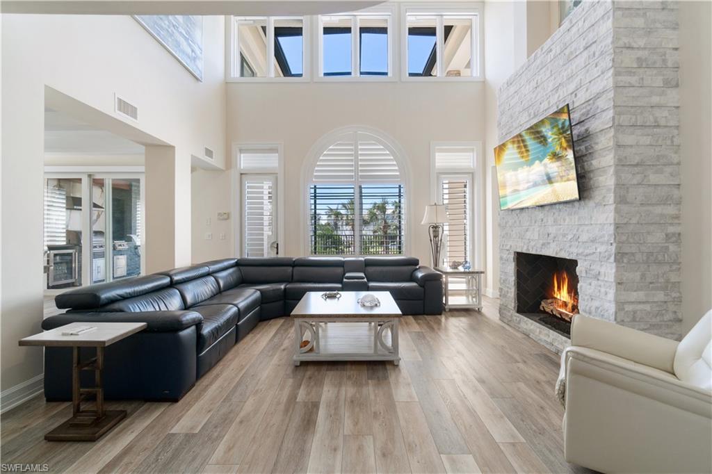 SOUTHPORT ON THE BAY - Residential