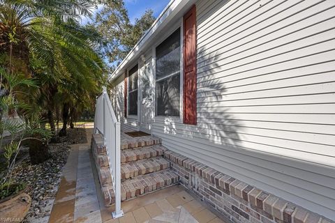 A home in NAPLES