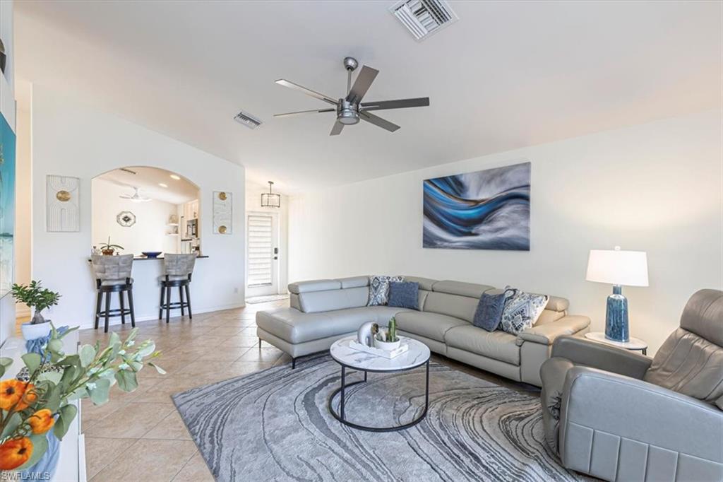 1630 Triangle Palm TER