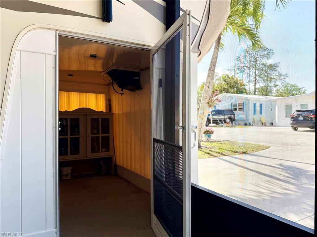 IMPERIAL WILDERNESS - Land