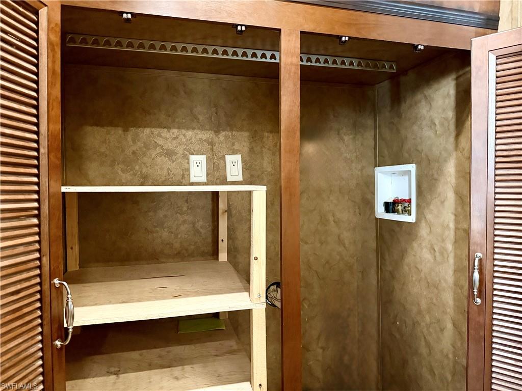 IMPERIAL WILDERNESS - Land