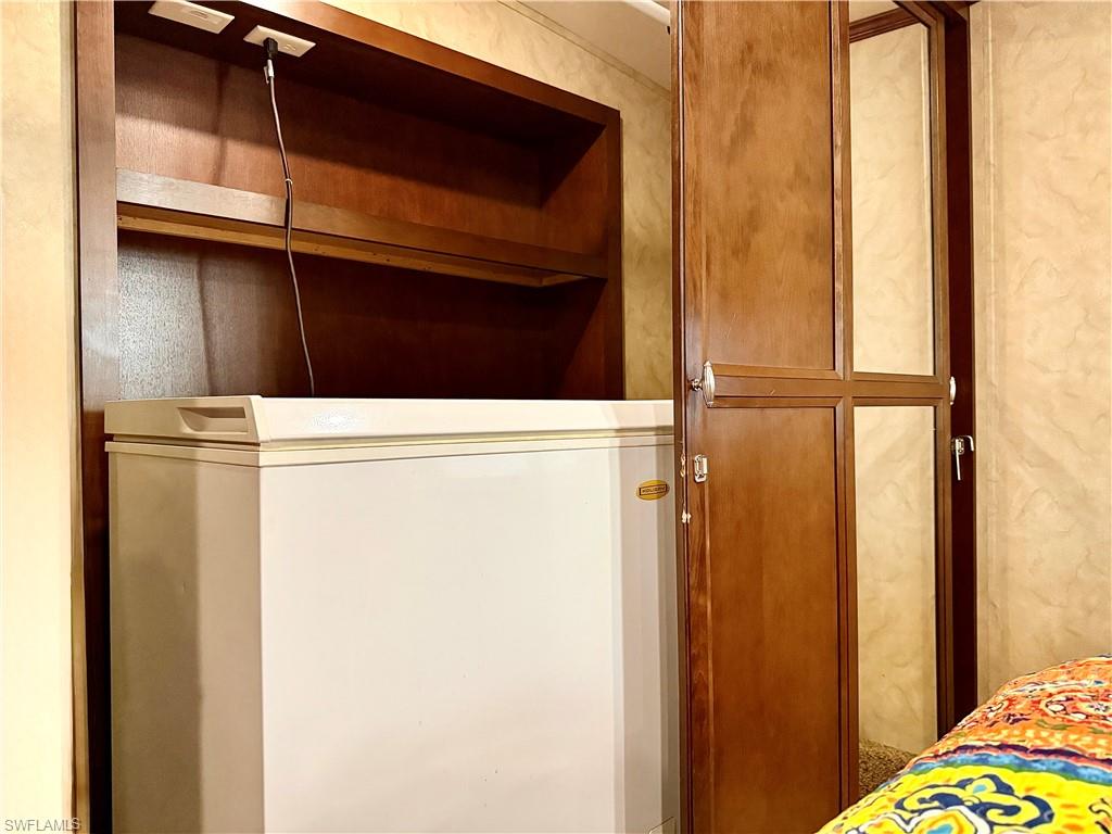 IMPERIAL WILDERNESS - Land