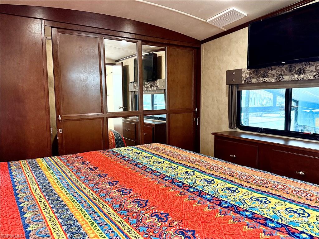 IMPERIAL WILDERNESS - Land