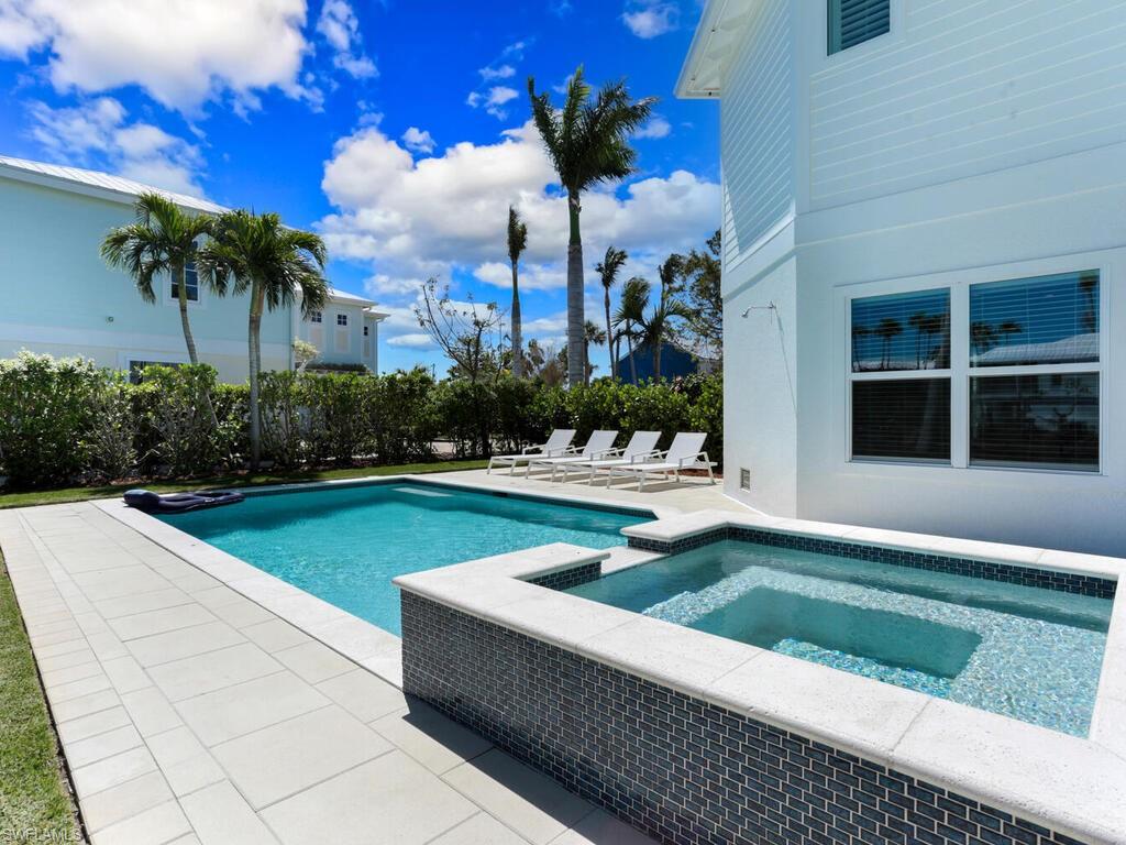 SANIBEL ISLES - Residential