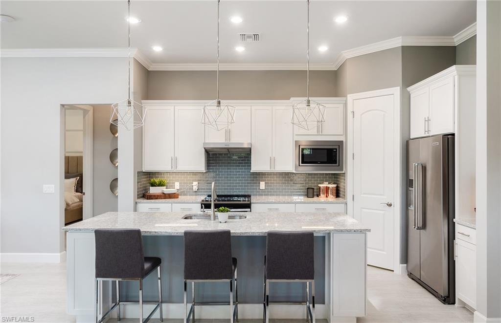 CORKSCREW SHORES - Residential