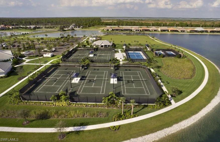 CORKSCREW SHORES - Residential