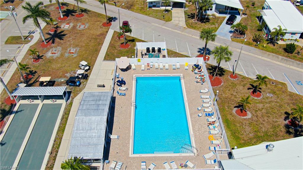 CARRIAGE VILLAGE - Residential