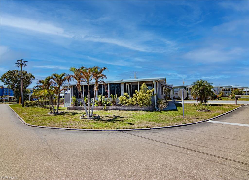 CARRIAGE VILLAGE - Residential