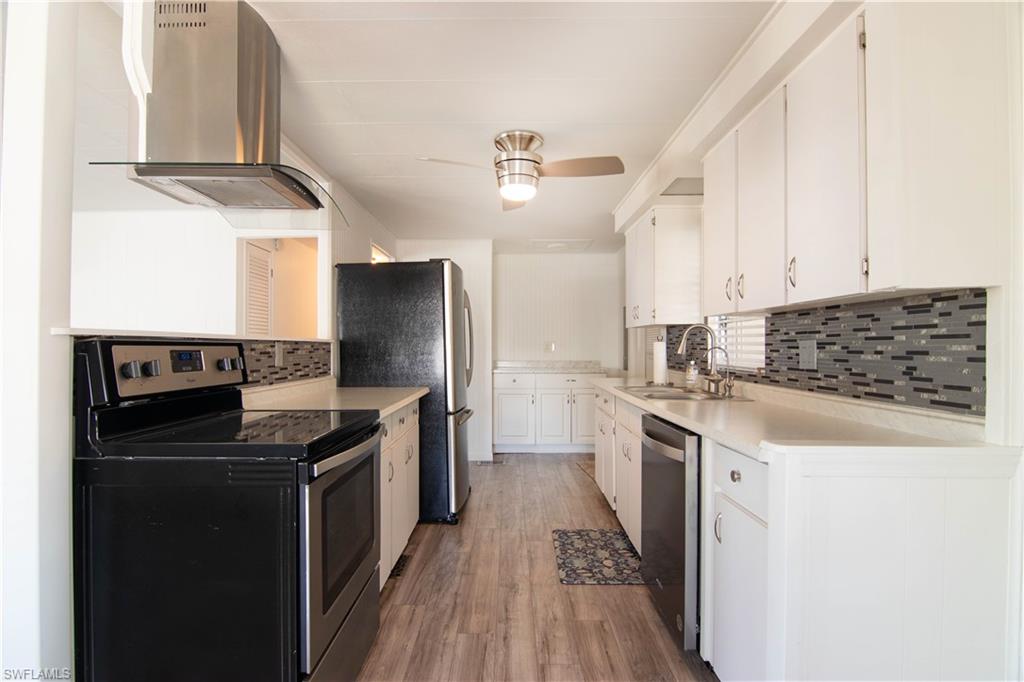 CARRIAGE VILLAGE - Residential