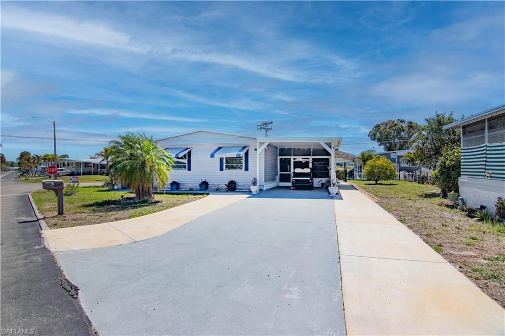 CARRIAGE VILLAGE - Residential