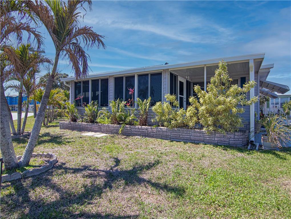 CARRIAGE VILLAGE - Residential