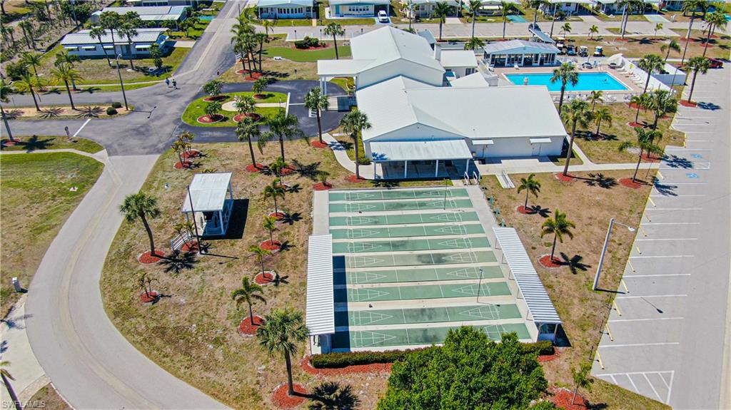 CARRIAGE VILLAGE - Residential