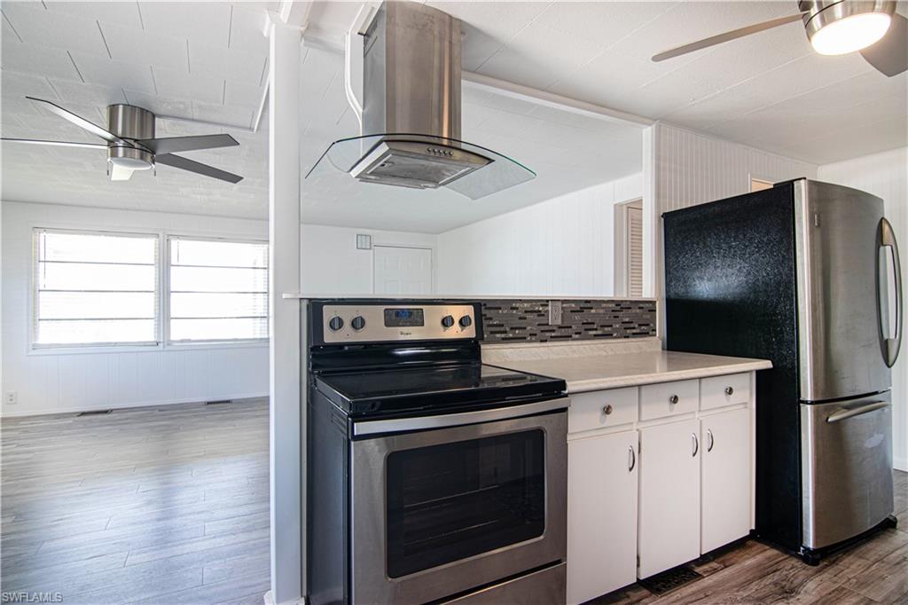 CARRIAGE VILLAGE - Residential