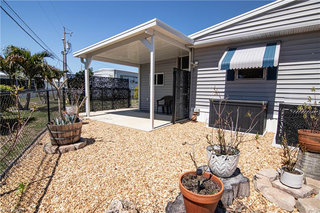 CARRIAGE VILLAGE - Residential